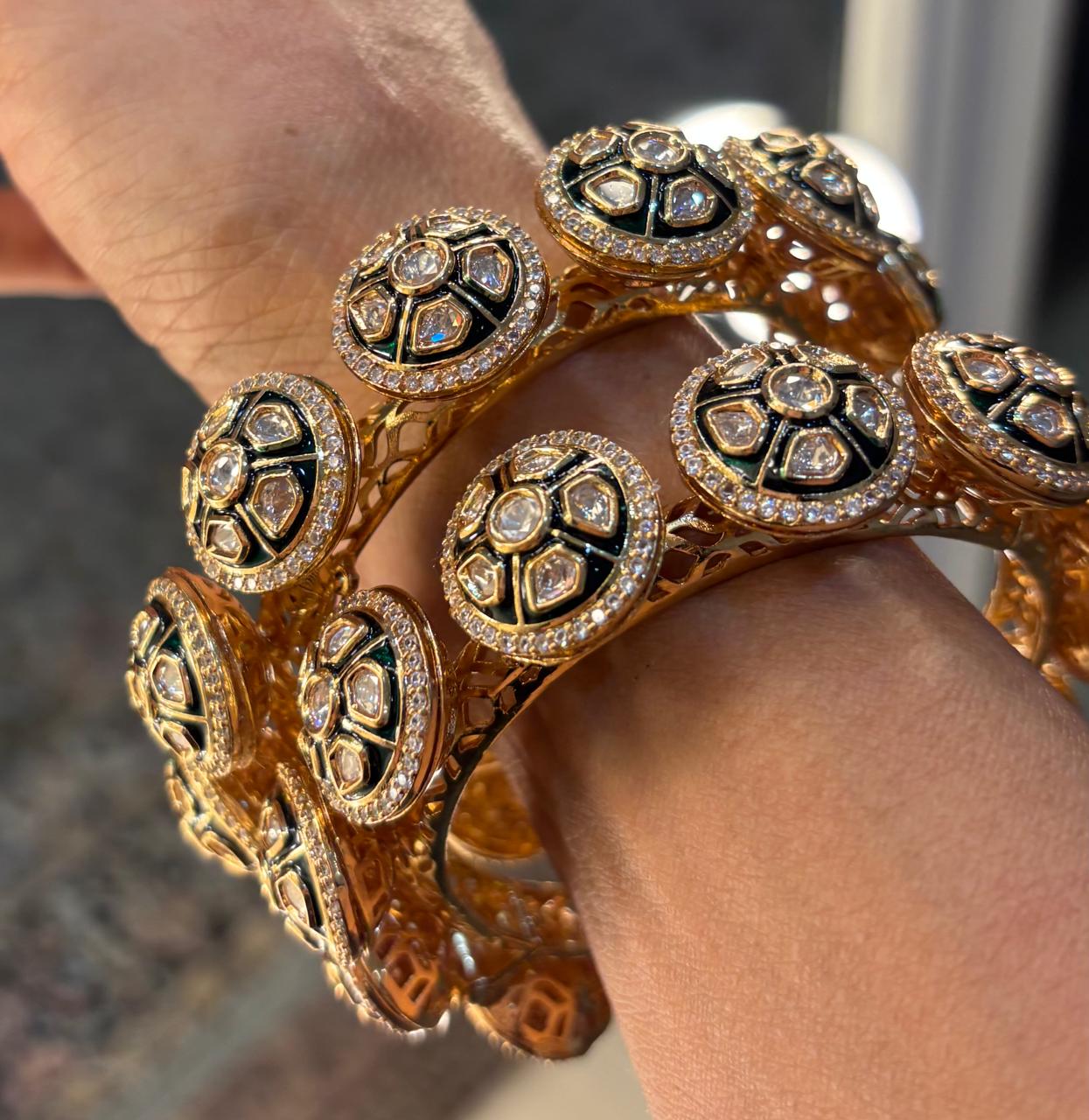 Bracelet/Bangles