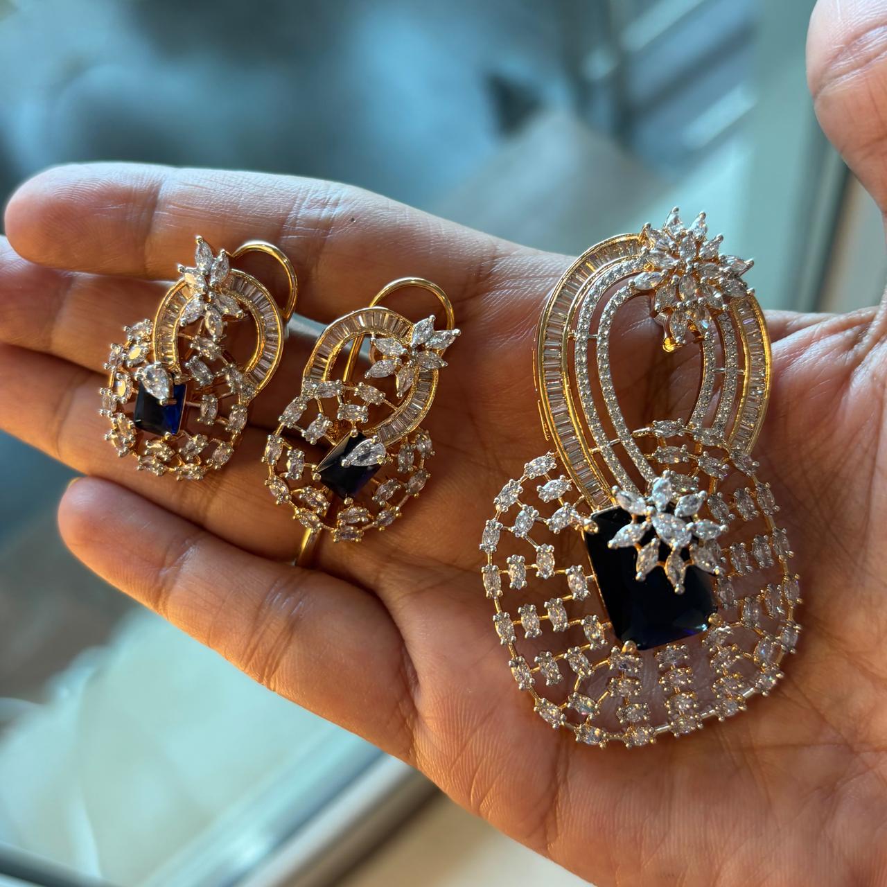 luxury like fine jewellery blue stone and american diamond gold pendant set