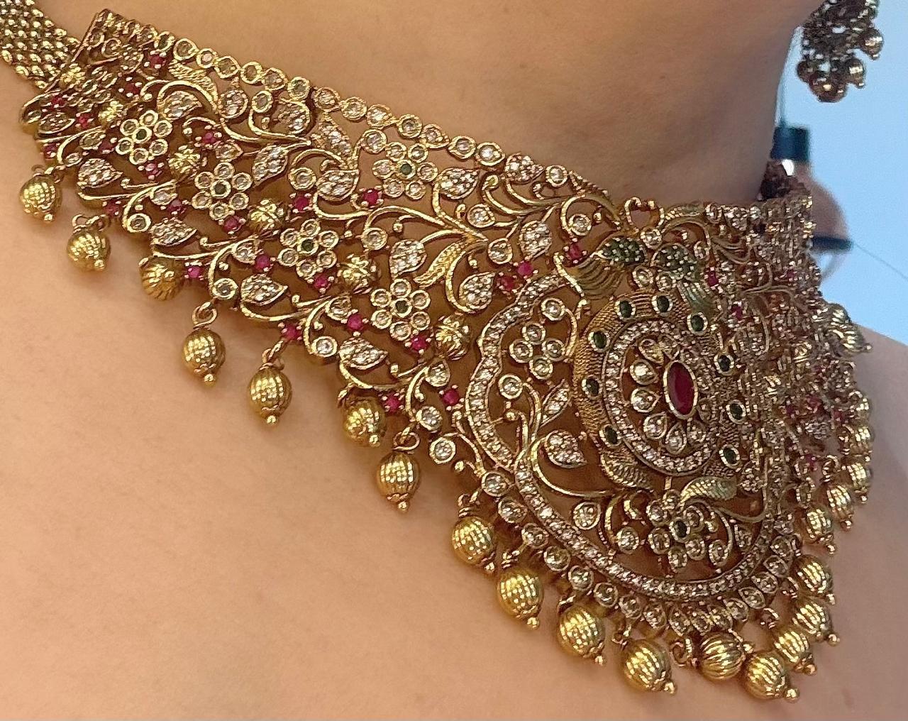 ethnic heritage multistone gold necklace set