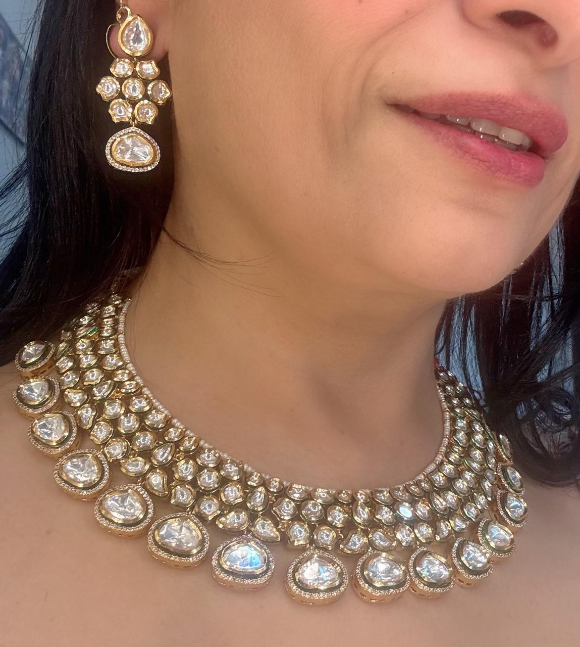  kundan bridal  necklace Set  with maang tikka in uncut polki diamonds and kundan 