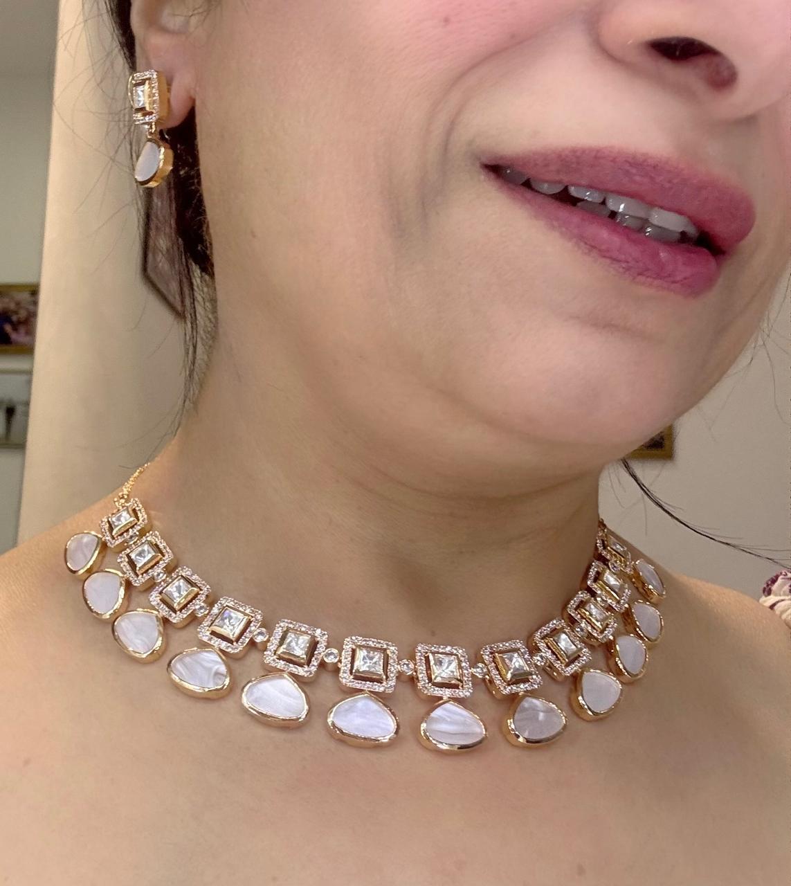 Shanaya Mother Of Pearl Necklace Set