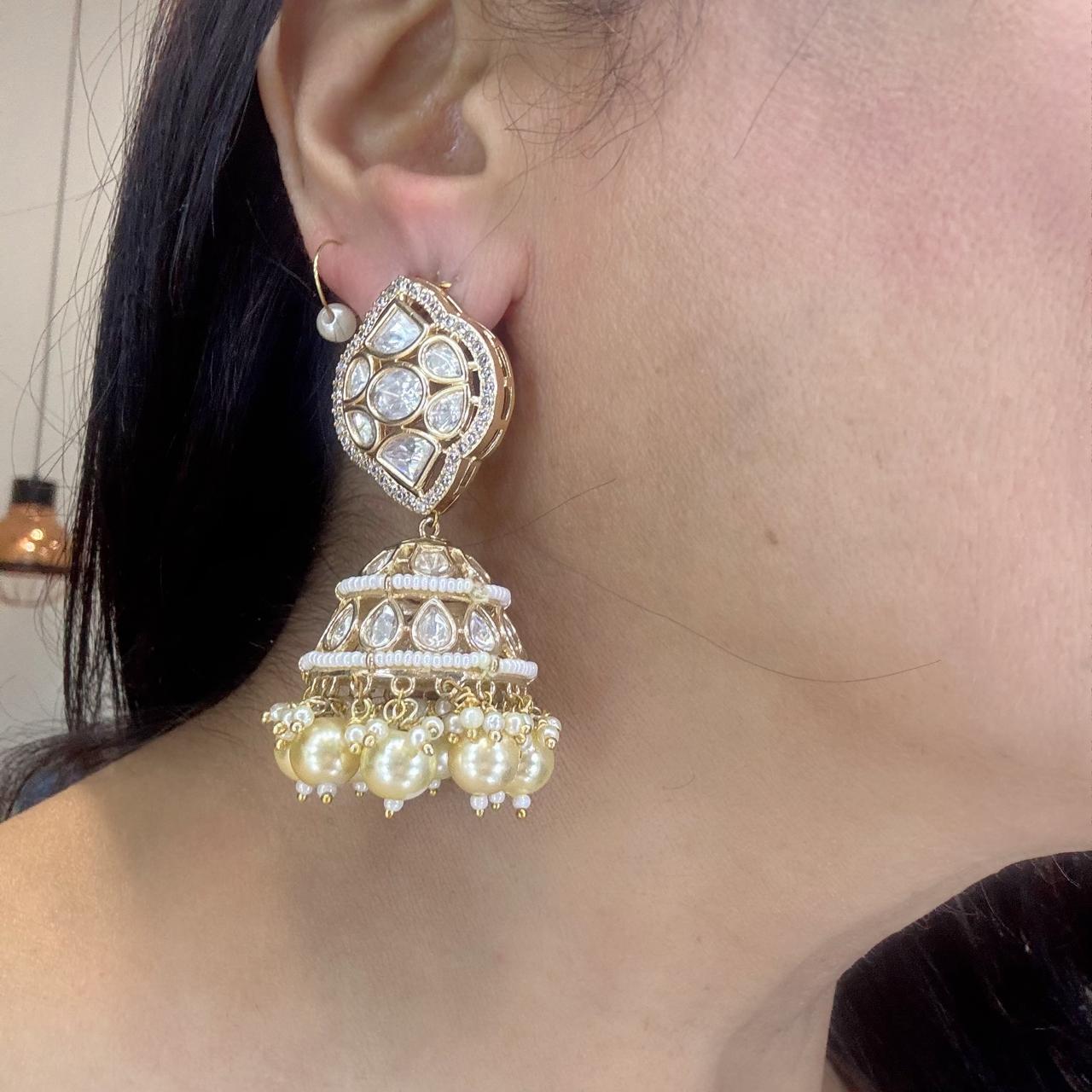 luxurius kundan and pearl Jhumkas earrings in gold plating
