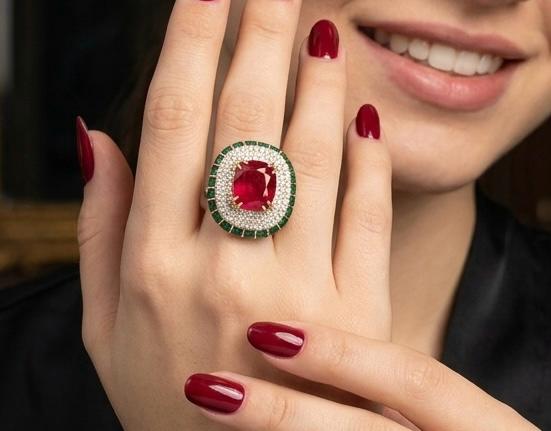luxurious ruby and diamonds adjustable finger ring with green beads 